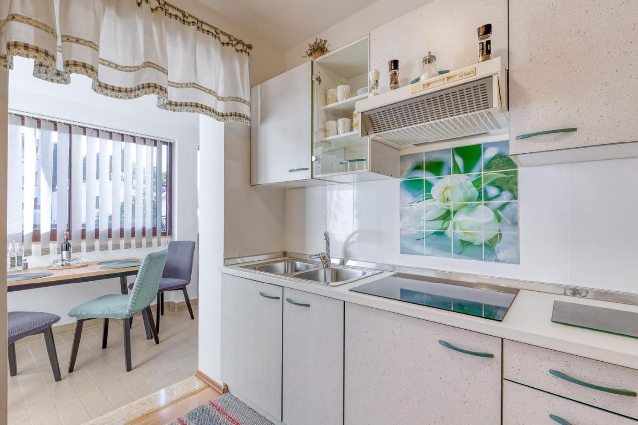 Apartment Lucijan 포레치 외부 사진