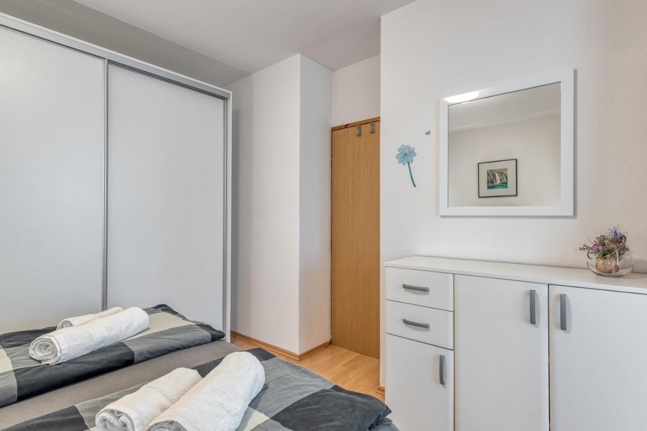 Apartment Lucijan 포레치 외부 사진
